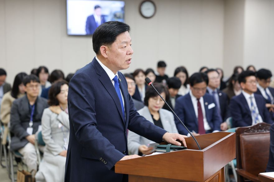 260312_“전남교육_기록__디지털로_지킨다”…_김정희_전남도의원_‘전라남도교육청_중요_기록물_디지털화에_관한_조례’_제정1.jpg