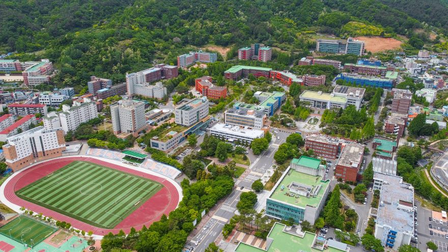 260326_국립순천대, 2026 QS 세계대학평가 순위권 진입 (전경).jpg