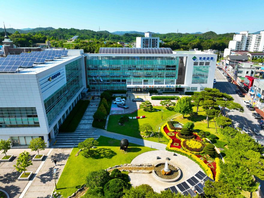 1-1. 보성군, 5월 1일 ‘제49회 보성군민의 날’ 기념식 개최_보성군청사 전경.jpg