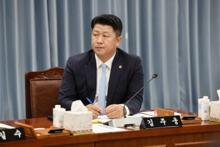 김주웅 도의원, 현장 한 번도 안 가본 전남도, 조기취업형 계약학과 청년들 방치