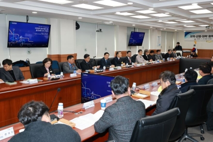 강문성 전남도의원, 여수캠퍼스 활성화 협력 물꼬 텄다