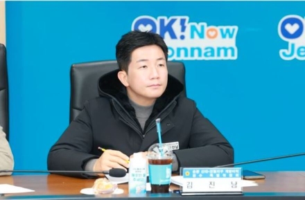 김진남 도의원,‘대통령 앞에서도 이렇게 보고할 수 있습니까?정면비판’