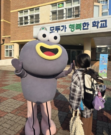 순천시, 루미·뚱이와 함께하는 신나는 등교맞이 캠페인